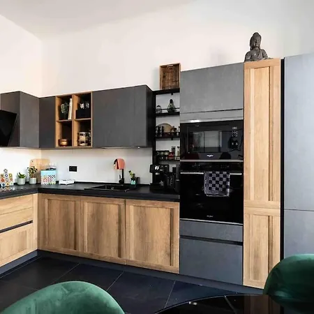 Design 5 Stelle Novara