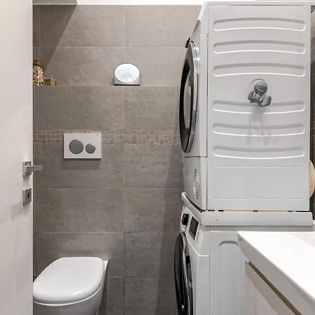 Design 5 Stelle Novara